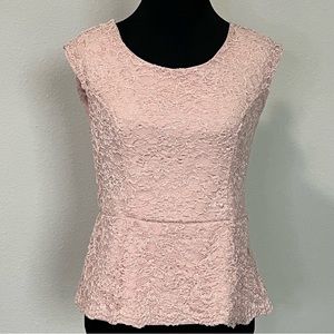 Forever 21 pink lace peplum dressy top size medium